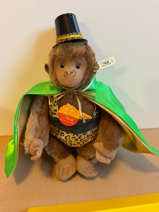 Steiff Strong Man Gorilla Golden Age of Circus 014419